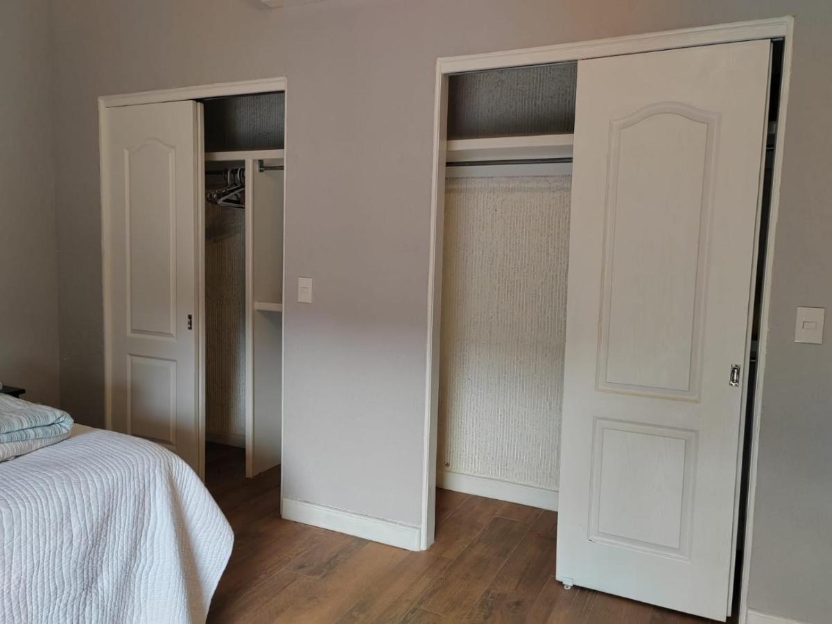 Residencia Preciosa De 2 Planta Villa ซานซัลวาดอร์ ภายนอก รูปภาพ